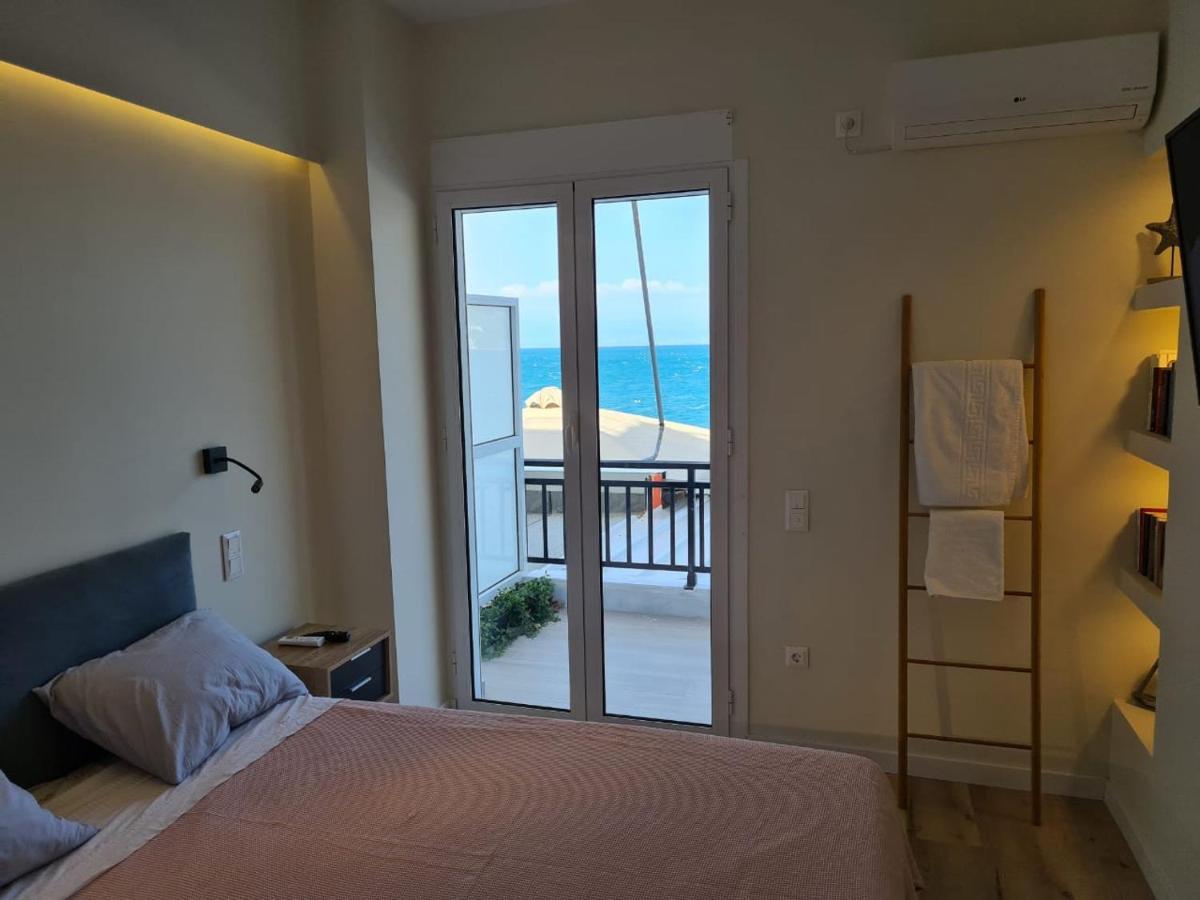 Appartamento Grace Seaside Loutráki Esterno foto