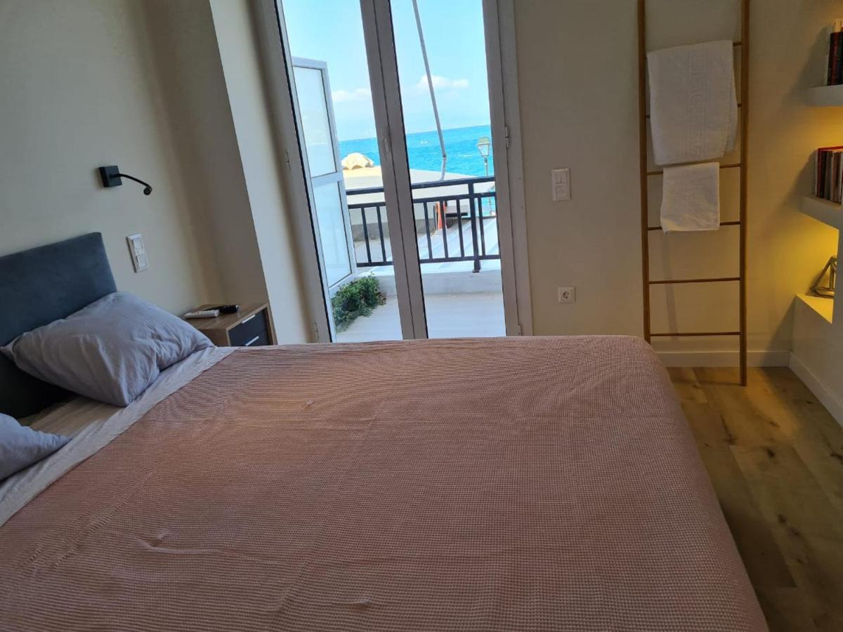 Appartamento Grace Seaside Loutráki Esterno foto