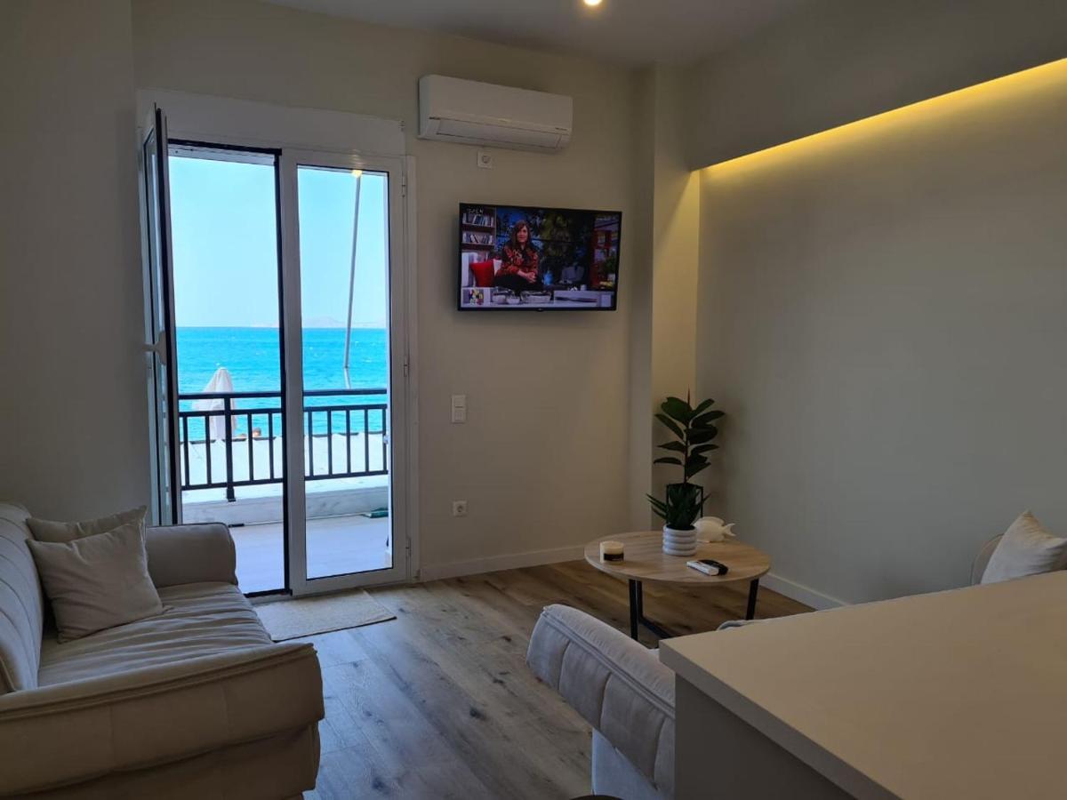 Appartamento Grace Seaside Loutráki Esterno foto